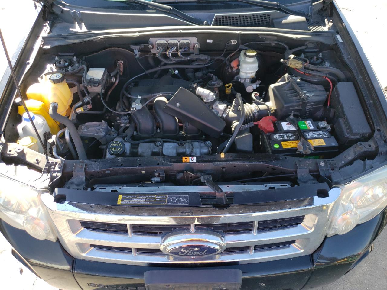 2008 Ford Escape VIN 1FMCU93168KB45422 Copart auction photo, side / front end damage thumbnail 12