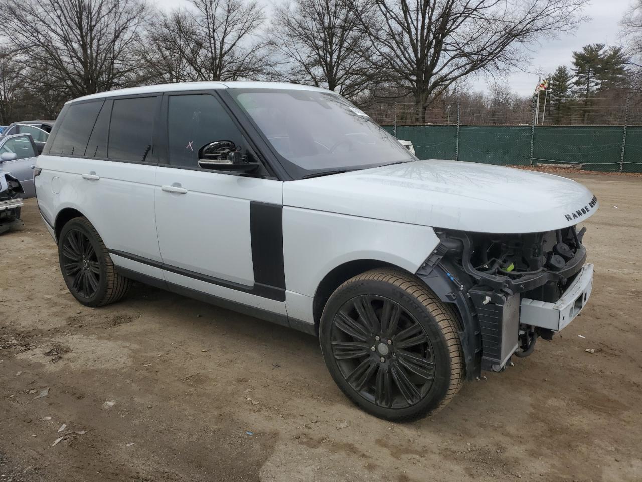 2019 Land Rover Range Rover VIN SALGS2RE4KA548768 Copart auction photo, front end / minor dent/scratches damage thumbnail 4