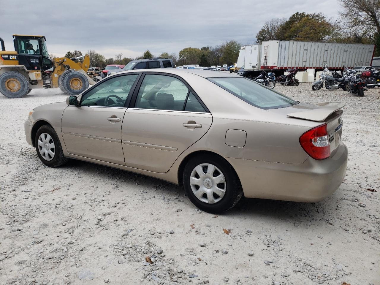 2002 Toyota Camry VIN 4T1BE32K82U572550 Copart auction photo, rear end / minor dent/scratches damage thumbnail 2