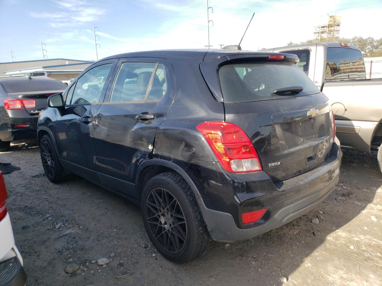 2017 Chevrolet Trax VIN 3GNCJKSB5HL190663 Copart auction photo, side damage thumbnail 2
