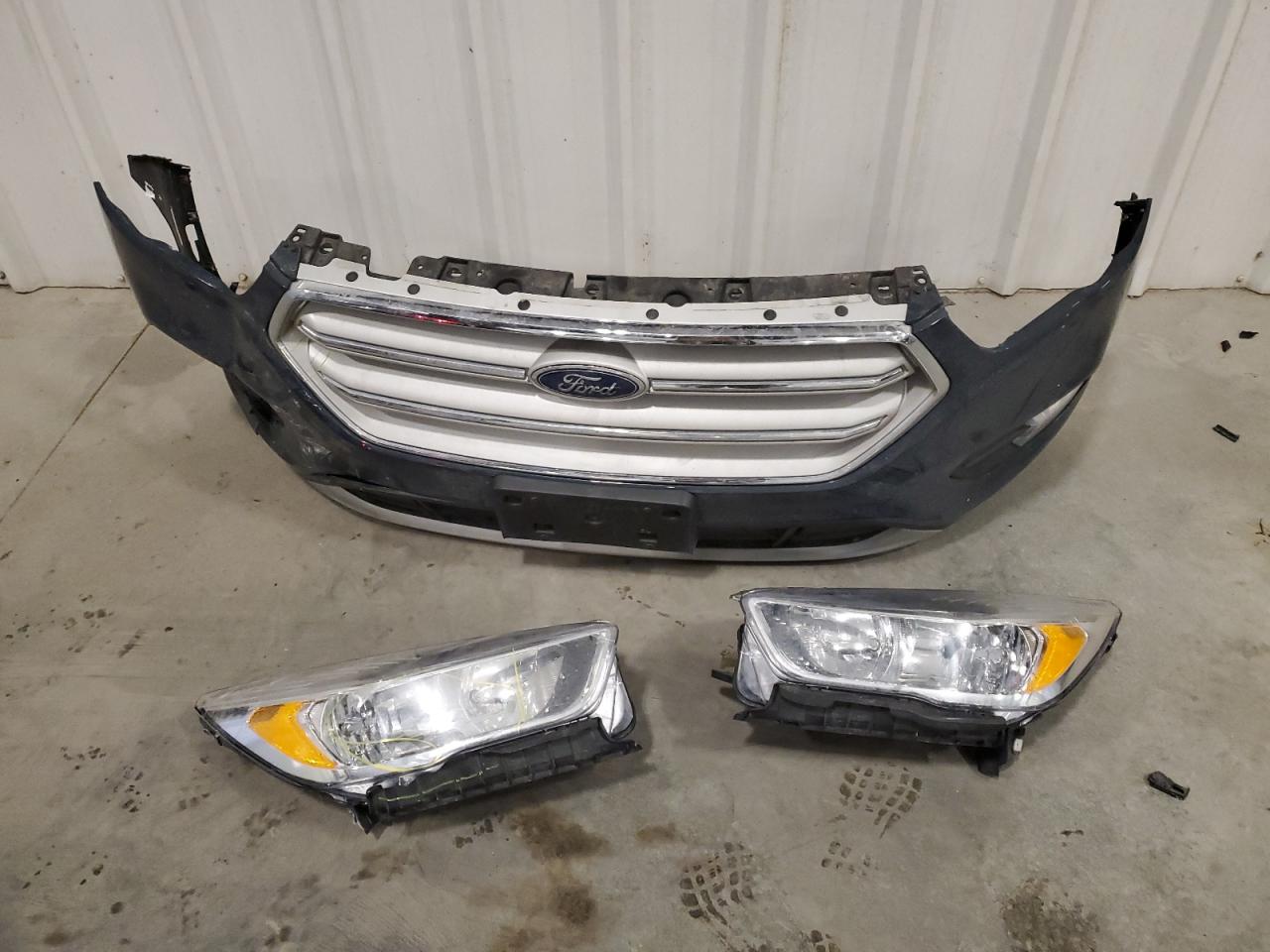 2019 Ford Escape VIN 1FMCU9GD3KUC34476 Copart auction photo, front end damage thumbnail 13