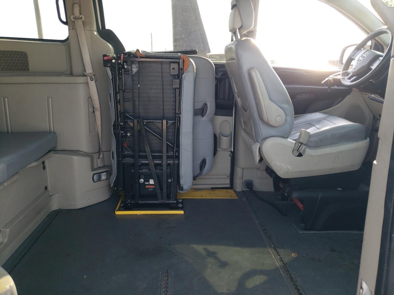 2017 Dodge Caravan VIN 2C4RDGBGXHR768035 Copart auction photo, minor dent/scratches damage thumbnail 11