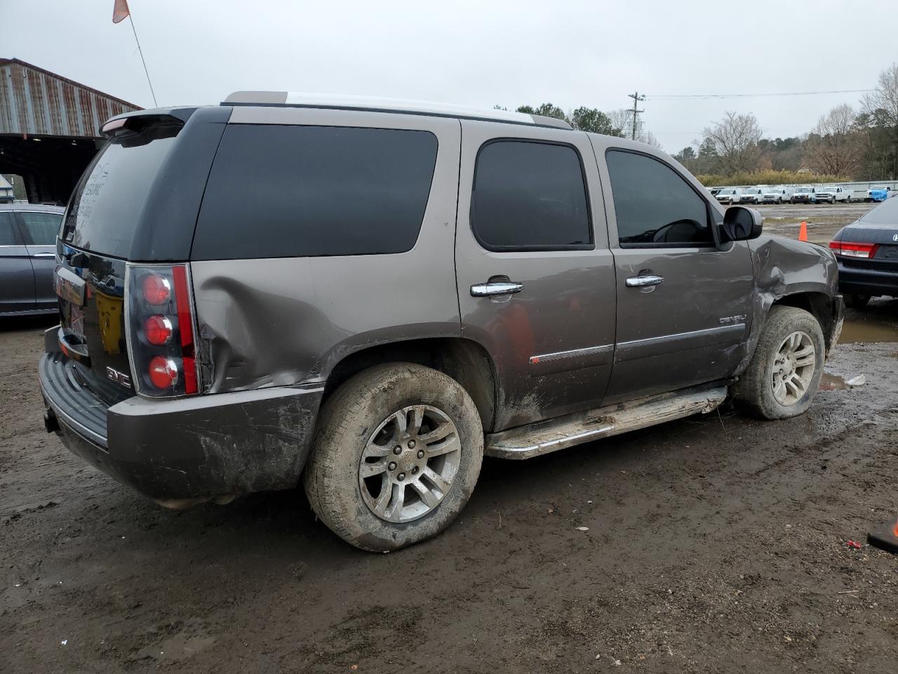 2014 GMC Yukon VIN 1GKS1EEF7ER222591 Copart auction photo, side damage thumbnail 3