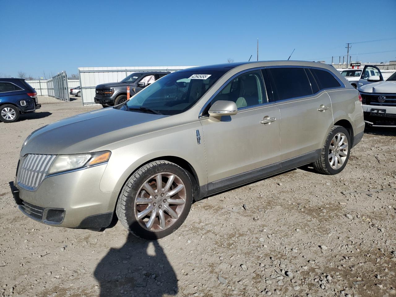 2011 Lincoln MKT VIN 2LMHJ5AR9BBJ52371 - Copart auction photo