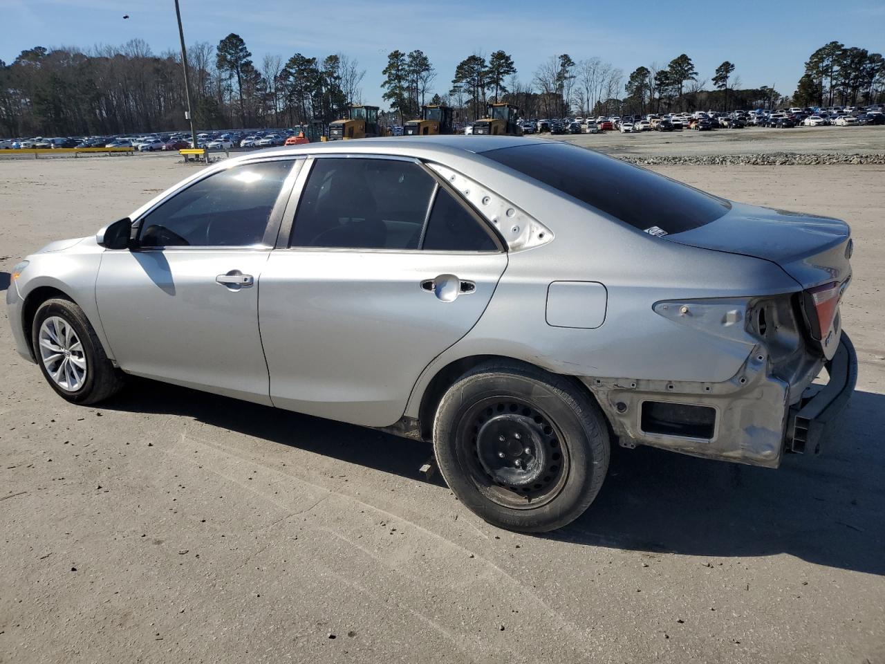2015 Toyota Camry VIN 4T4BF1FK7FR455968 Copart auction photo, rear end / side damage thumbnail 2