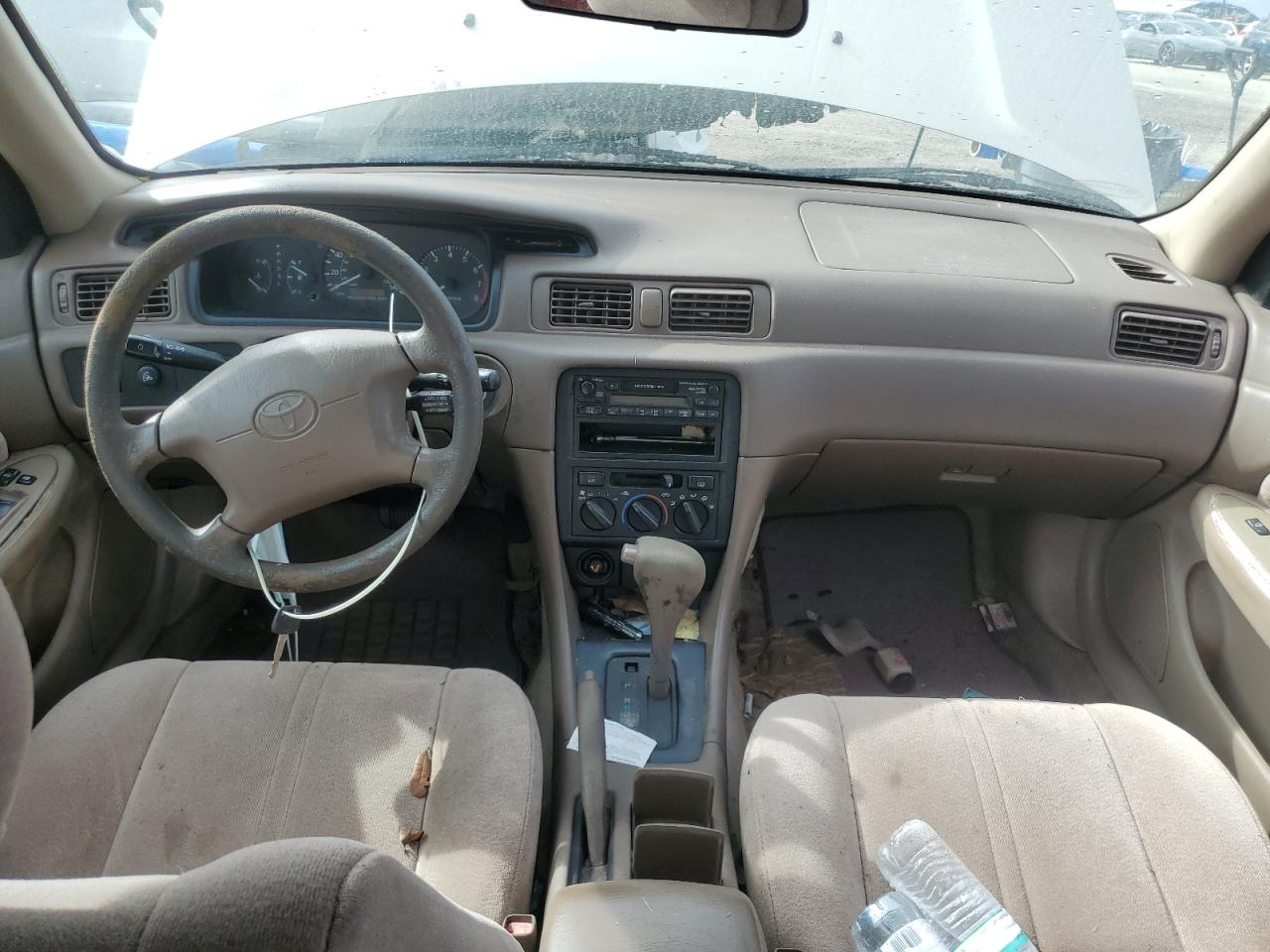 1998 Toyota Camry VIN 4T1BG22K4WU332941 Copart auction photo, water/flood damage thumbnail 8