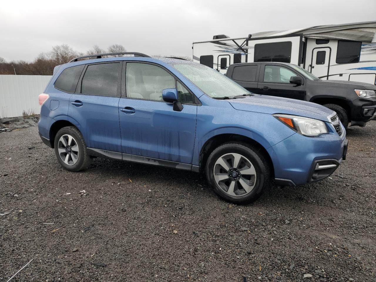 2017 Subaru Forester VIN JF2SJAEC2HH544643 Copart auction photo, side / minor dent/scratches damage thumbnail 4