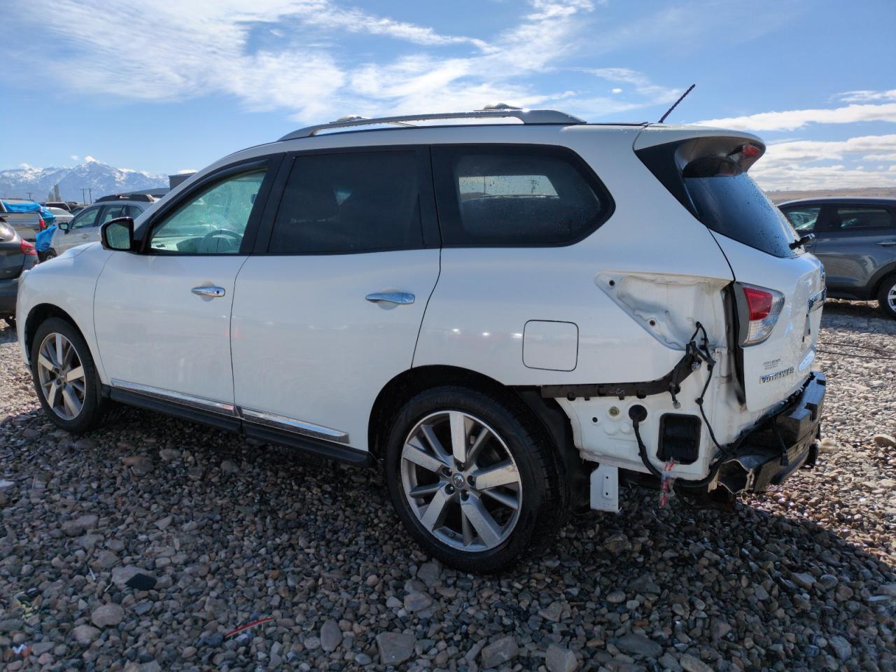 2013 Nissan Pathfinder VIN 5N1AR2MMXDC677740 Copart auction photo, side / rear end damage thumbnail 2
