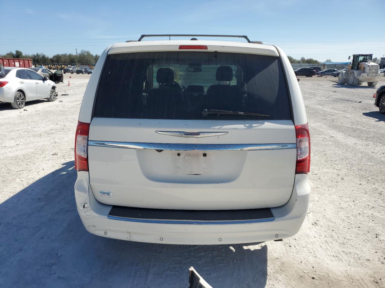2011 Chrysler Town & Country VIN 2A4RR5DG6BR664968 Copart auction photo, front end damage thumbnail 6