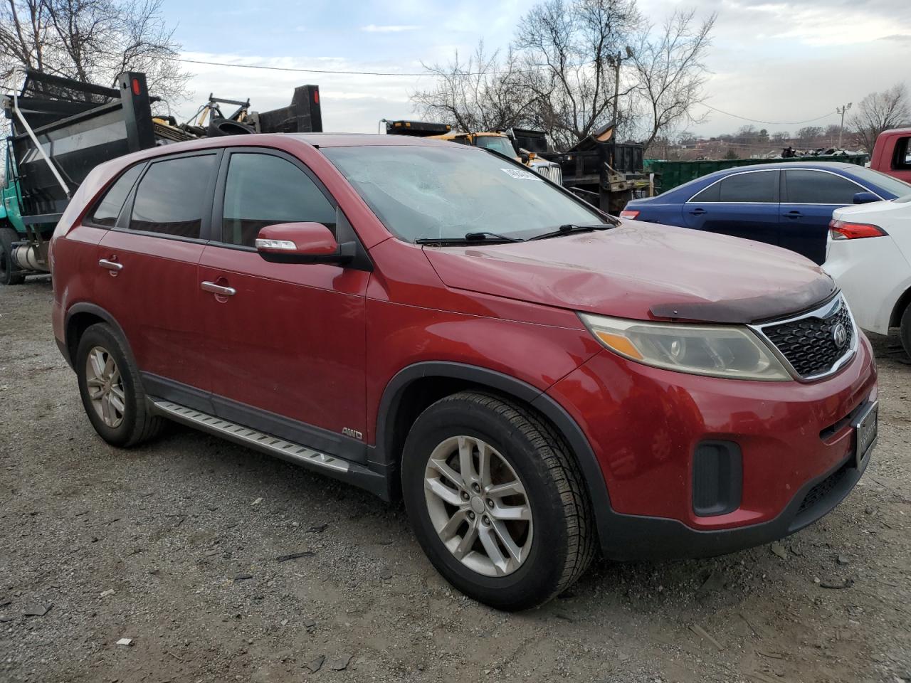 2014 KIA Sorento VIN 5XYKTCA64EG550176 Copart auction photo, minor dent/scratches damage thumbnail 4
