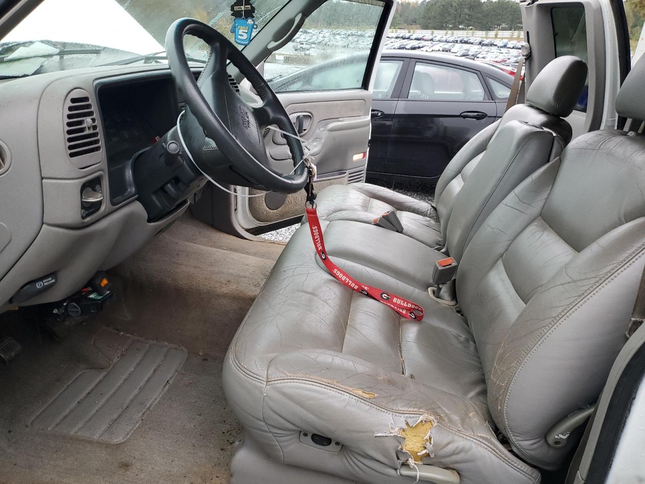 1996 GMC Sierra VIN 2GTEK19R4T1561205 Copart auction photo, front end damage thumbnail 7