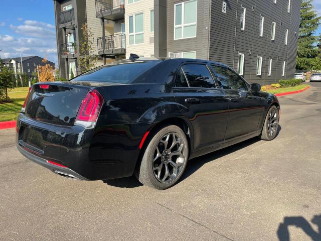 2018 Chrysler 300 VIN 2C3CCABG5JH313938 Copart auction photo, minor dent/scratches / normal wear damage thumbnail 4