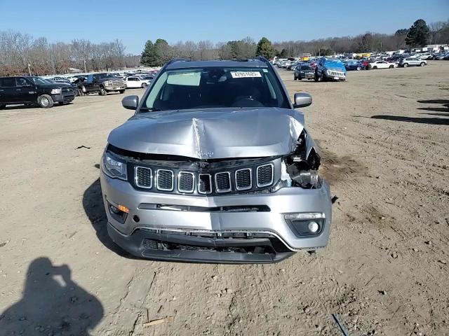 2020 Jeep Compass VIN 3C4NJCBB3LT258927 Copart auction photo, front end / minor dent/scratches damage thumbnail 12