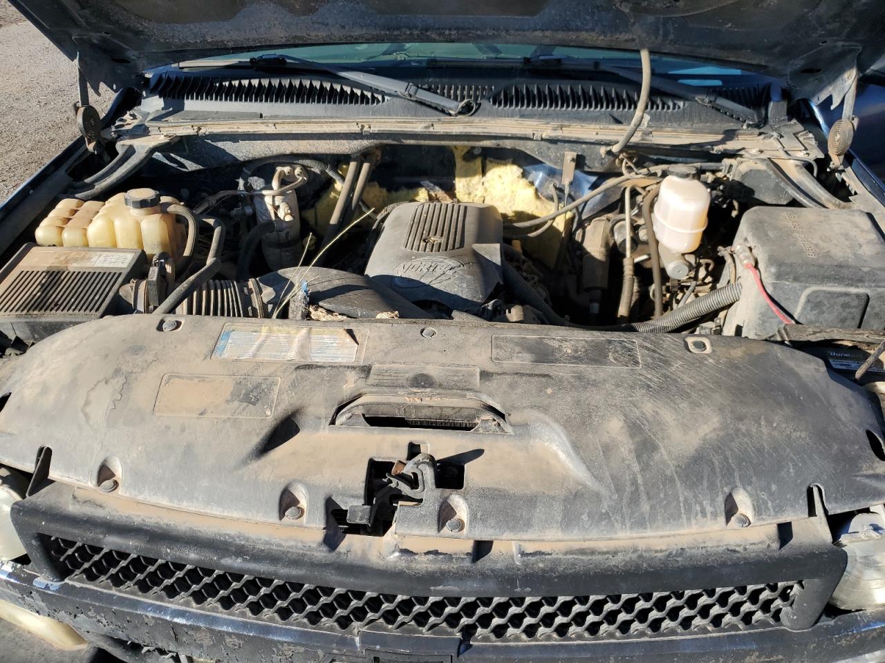 2001 Chevrolet Silverado VIN 1GCHK29U21E265554 Copart auction photo, all over damage thumbnail 11