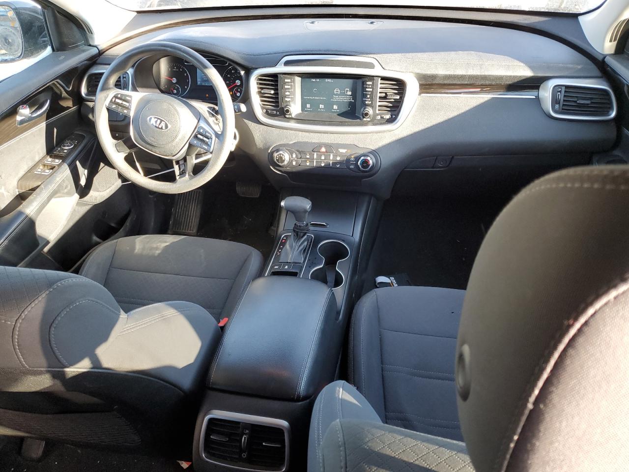 2019 KIA Sorento VIN 5XYPGDA32KG529621 Copart auction photo, all over damage thumbnail 8
