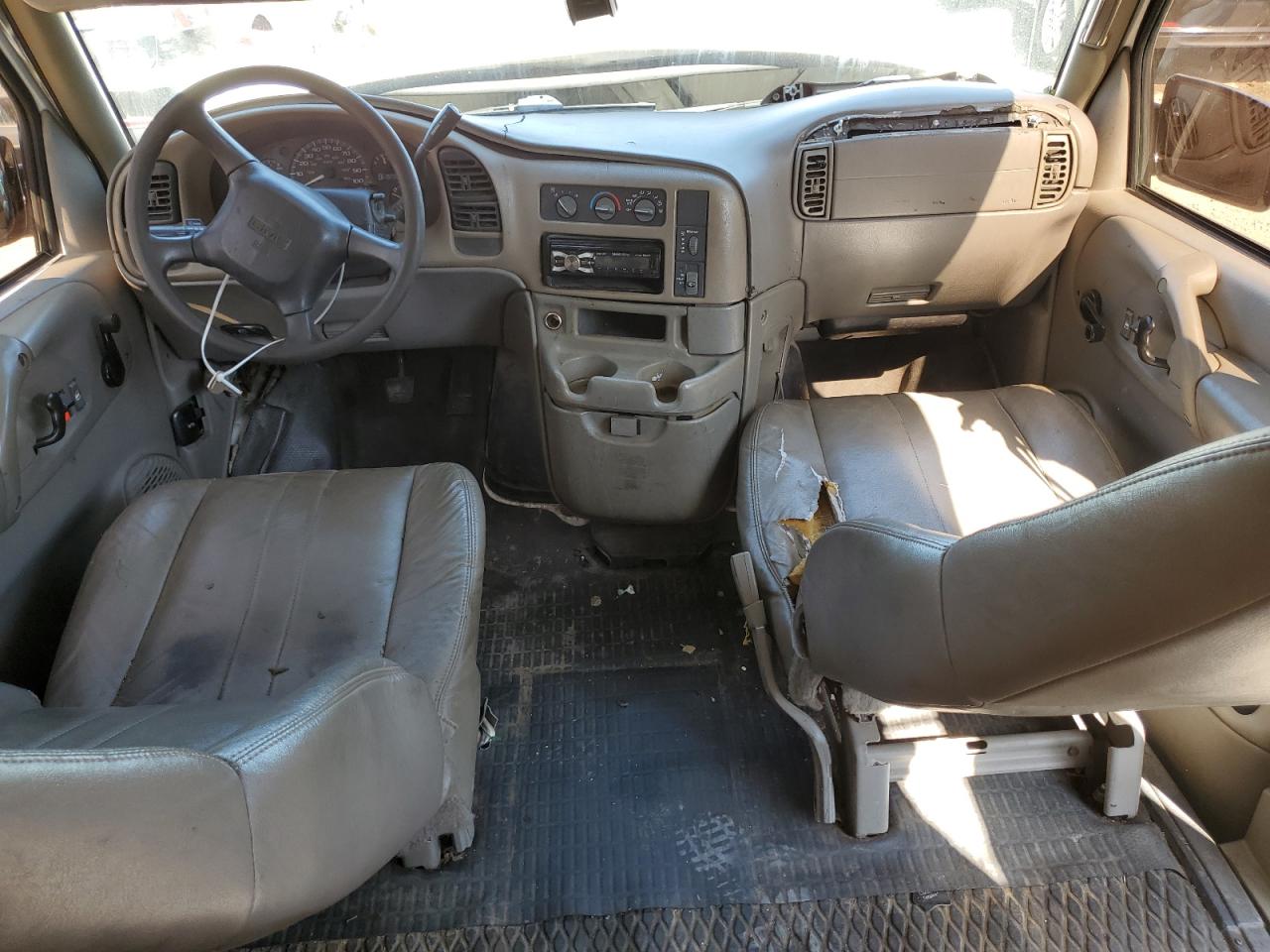 2002 GMC Safari VIN 1GTDM19X12B514880 Copart auction photo, front end damage thumbnail 8