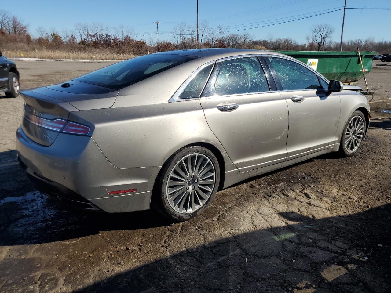 2015 Lincoln MKZ VIN 3LN6L2G94FR623918 Copart auction photo, front end / side damage thumbnail 3