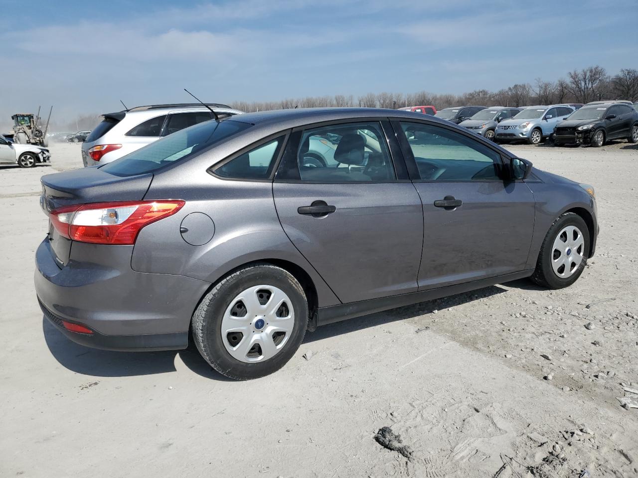 2013 Ford Focus VIN 1FADP3E25DL163648 Copart auction photo, rear end / side damage thumbnail 3