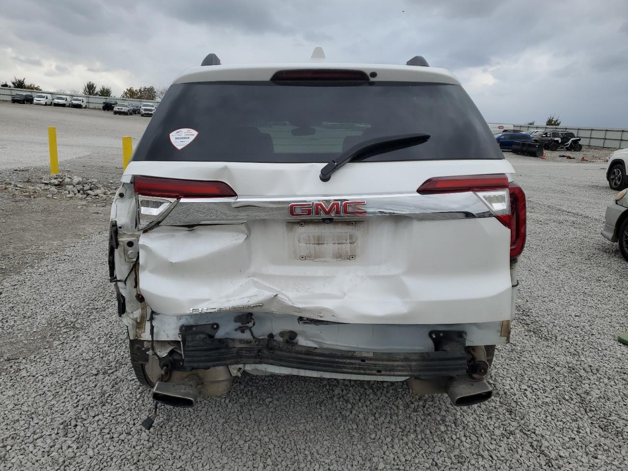 2020 GMC Acadia VIN 1GKKNMLS2LZ177894 Copart auction photo, rear end / minor dent/scratches damage thumbnail 6