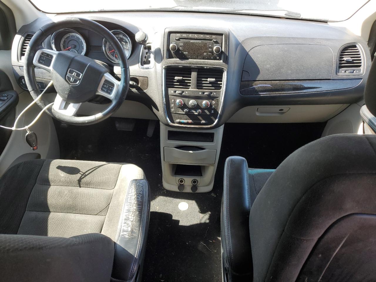 2017 Dodge Caravan VIN 2C4RDGBG4HR706923 Copart auction photo, rear end damage thumbnail 8