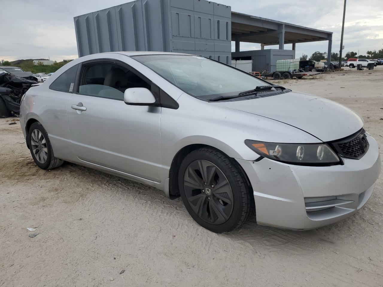 2010 Honda Civic VIN 2HGFG1B84AH530145 Copart auction photo, front end / rear end damage thumbnail 4