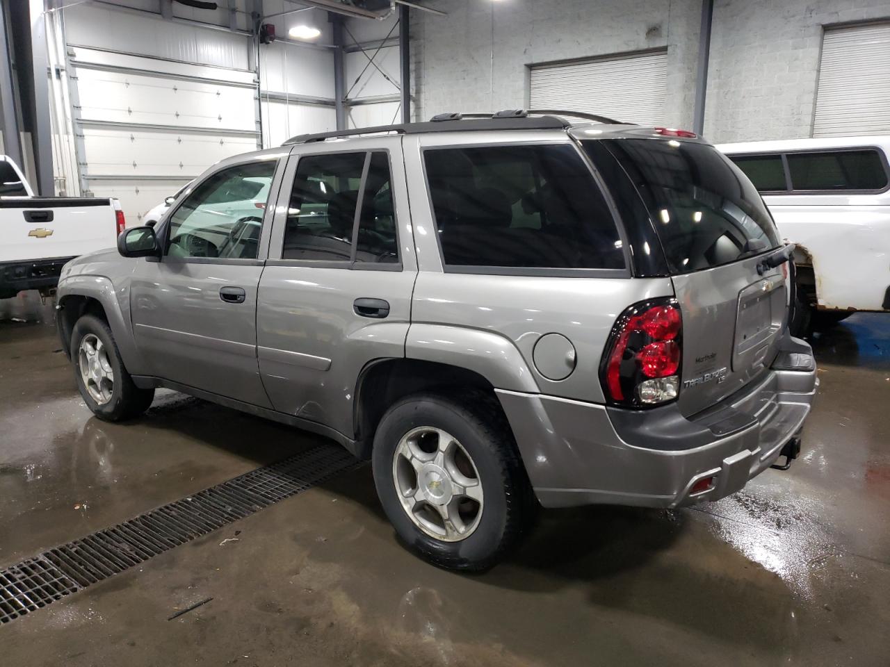 2007 Chevrolet TrailBlazer VIN 1GNDT13S572270276 Copart auction photo, front end / side damage thumbnail 2