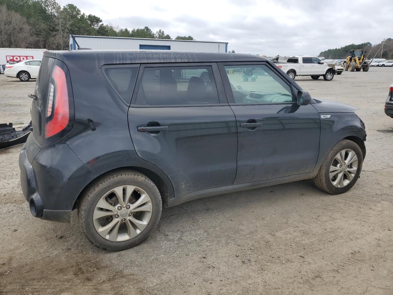 2016 KIA Soul VIN KNDJP3A57G7330585 Copart auction photo, front end / minor dent/scratches damage thumbnail 3
