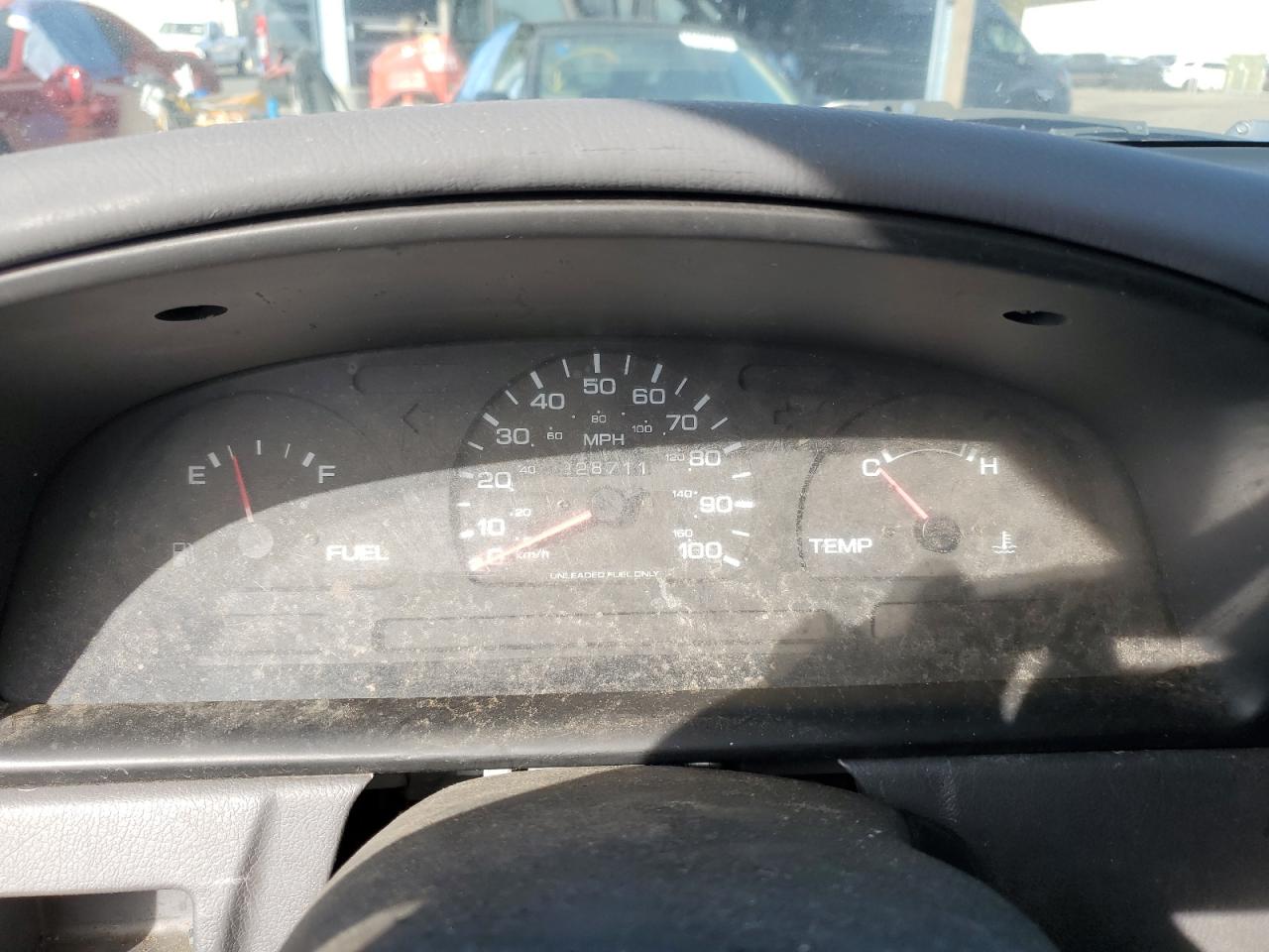 1997 Nissan Navara (Frontier) VIN 1N6SD11S5VC334742 Copart auction photo, side damage thumbnail 9
