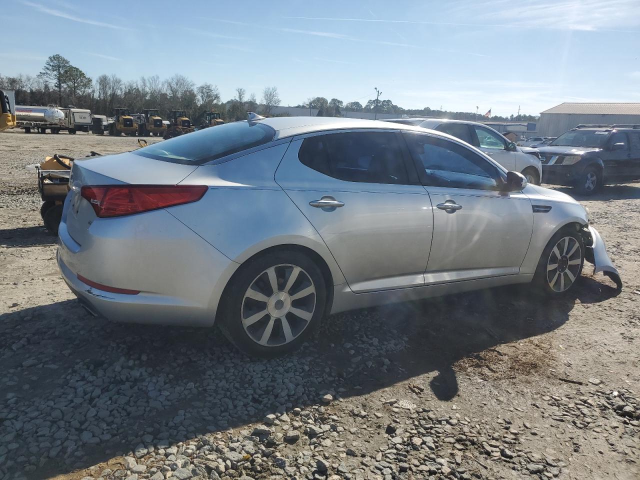 2013 KIA Optima VIN KNAGM4A74D5305321 Copart auction photo, vandalism / front end damage thumbnail 3