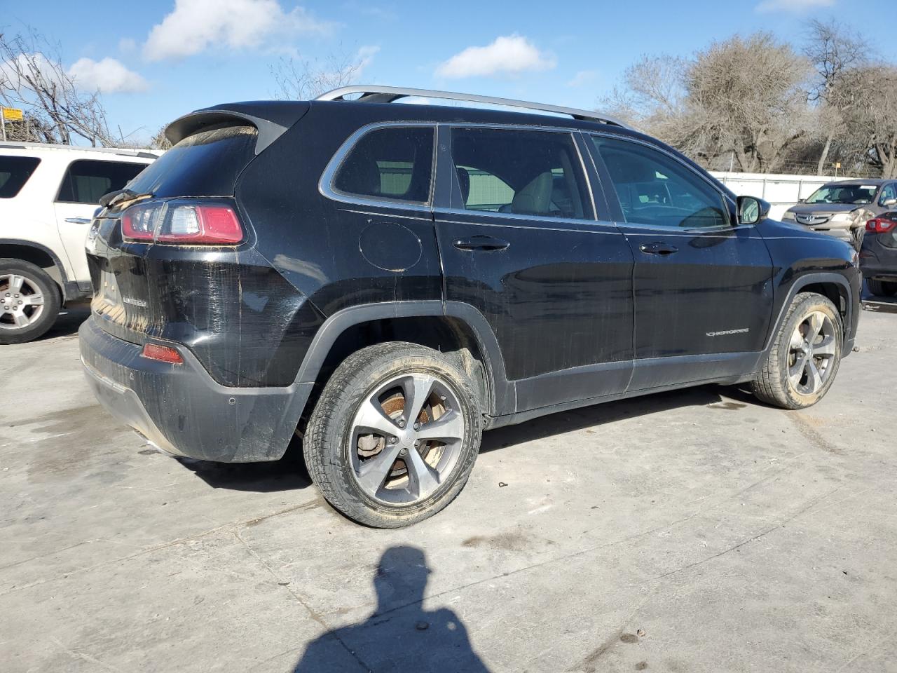 2020 Jeep Grand Cherokee VIN 1C4PJLDN6LD636194 Copart auction photo, front end / minor dent/scratches damage thumbnail 3
