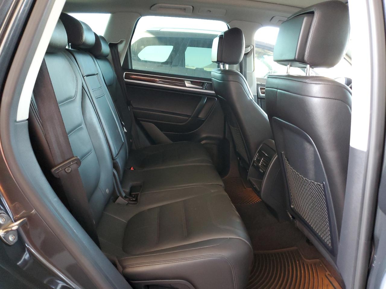 2014 Volkswagen Touareg VIN WVGEP9BP8ED000761 Copart auction photo, front end / side damage thumbnail 11