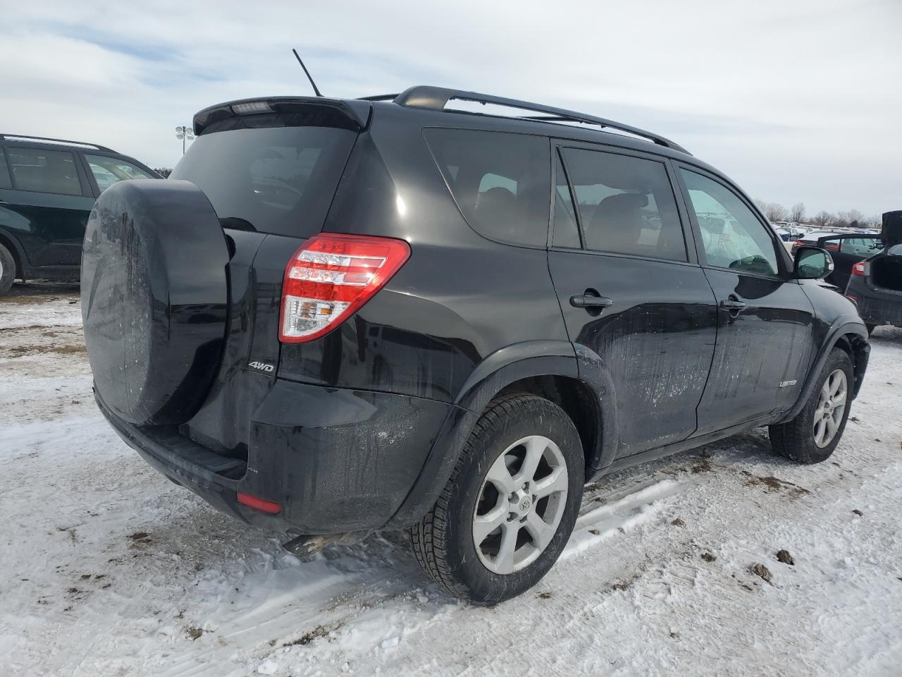2011 Toyota RAV 4 VIN 2T3DK4DV2BW047697 Copart auction photo, front end / mechanical damage thumbnail 3