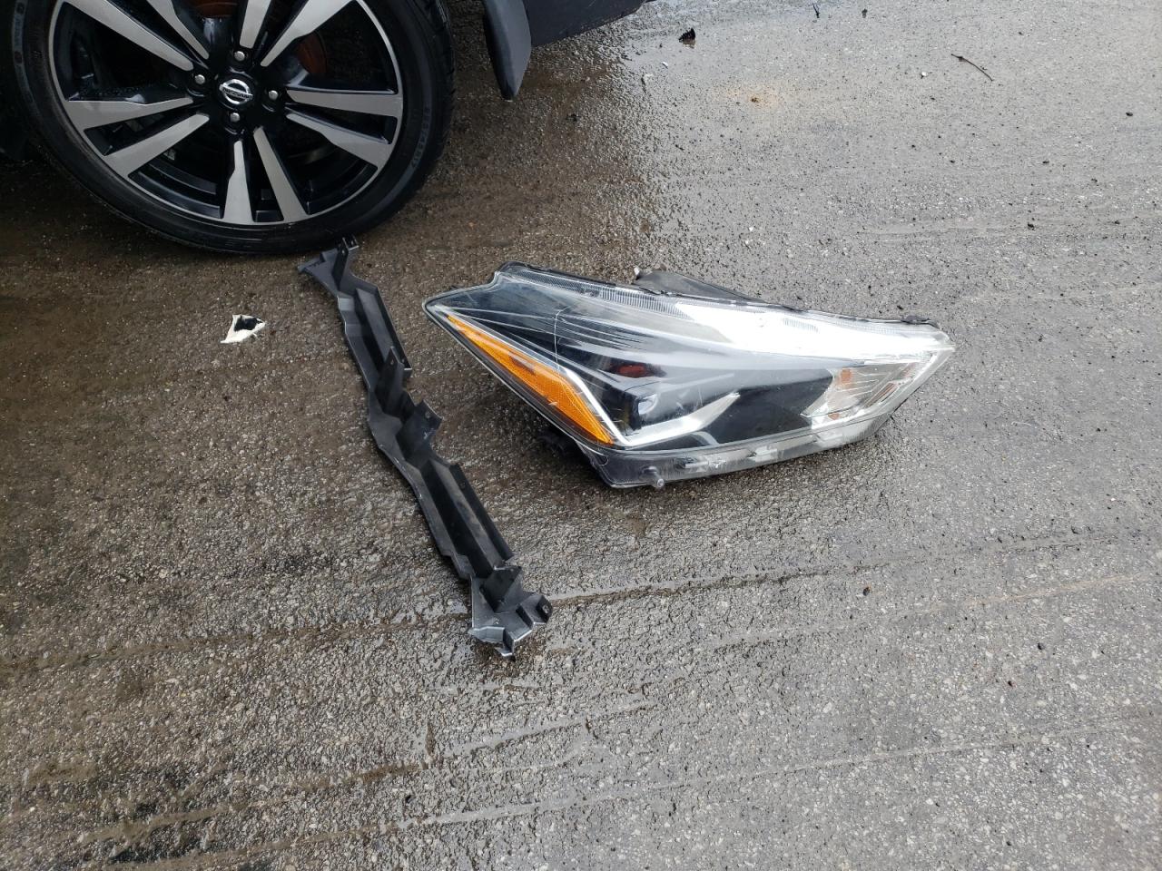 2020 Nissan Kicks VIN 3N1CP5DV4LL480632 Copart auction photo, front end / side damage thumbnail 15