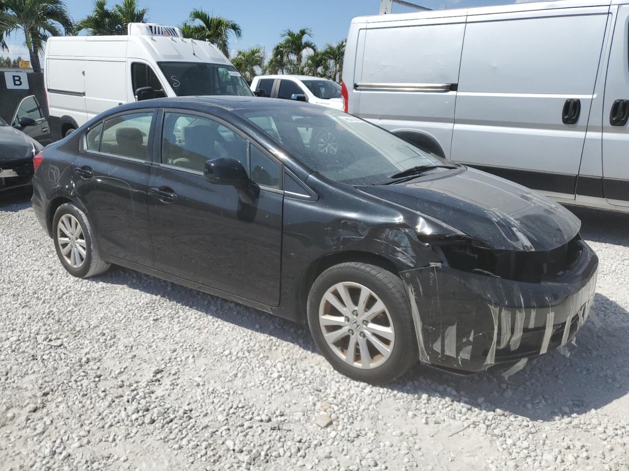 2012 Honda Civic VIN 19XFB2F85CE046996 Copart auction photo, front end / side damage thumbnail 4