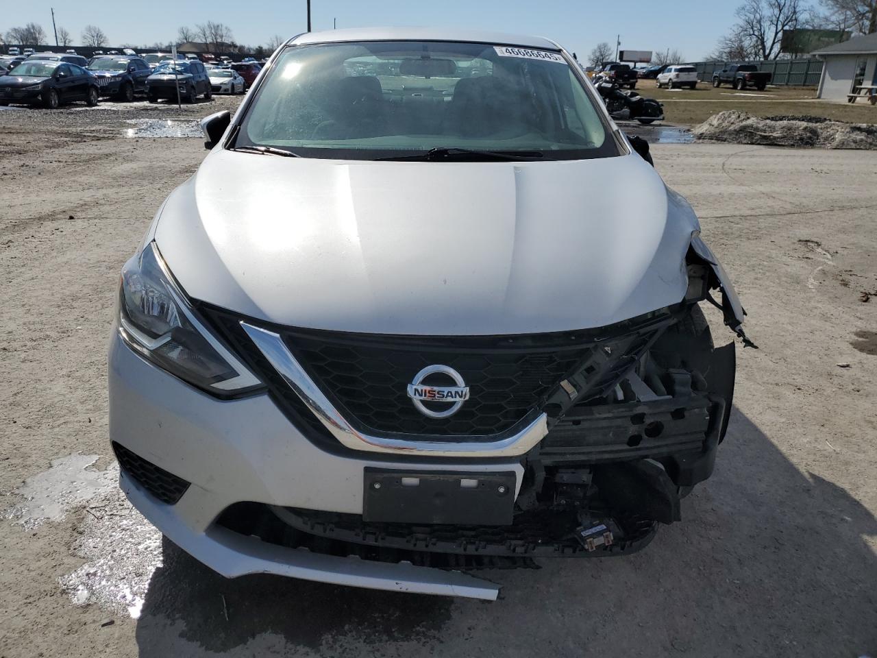 2019 Nissan Sentra VIN 3N1AB7AP7KY267375 Copart auction photo, front end / side damage thumbnail 5