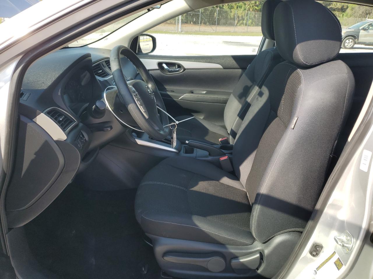 2016 Nissan Sentra VIN 3N1AB7APXGY263747 Copart auction photo, front end / minor dent/scratches damage thumbnail 7