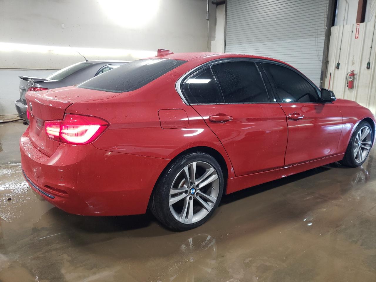 2016 BMW 3er VIN WBA8E3G59GNU02133 Copart auction photo, front end damage thumbnail 3