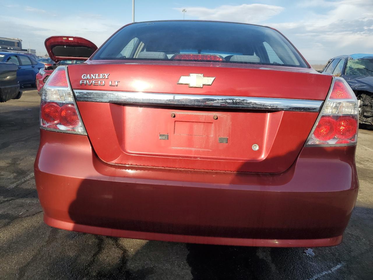 2007 Chevrolet Aveo VIN KL1TG56647B087957 Copart auction photo, undercarriage / minor dent/scratches damage thumbnail 6
