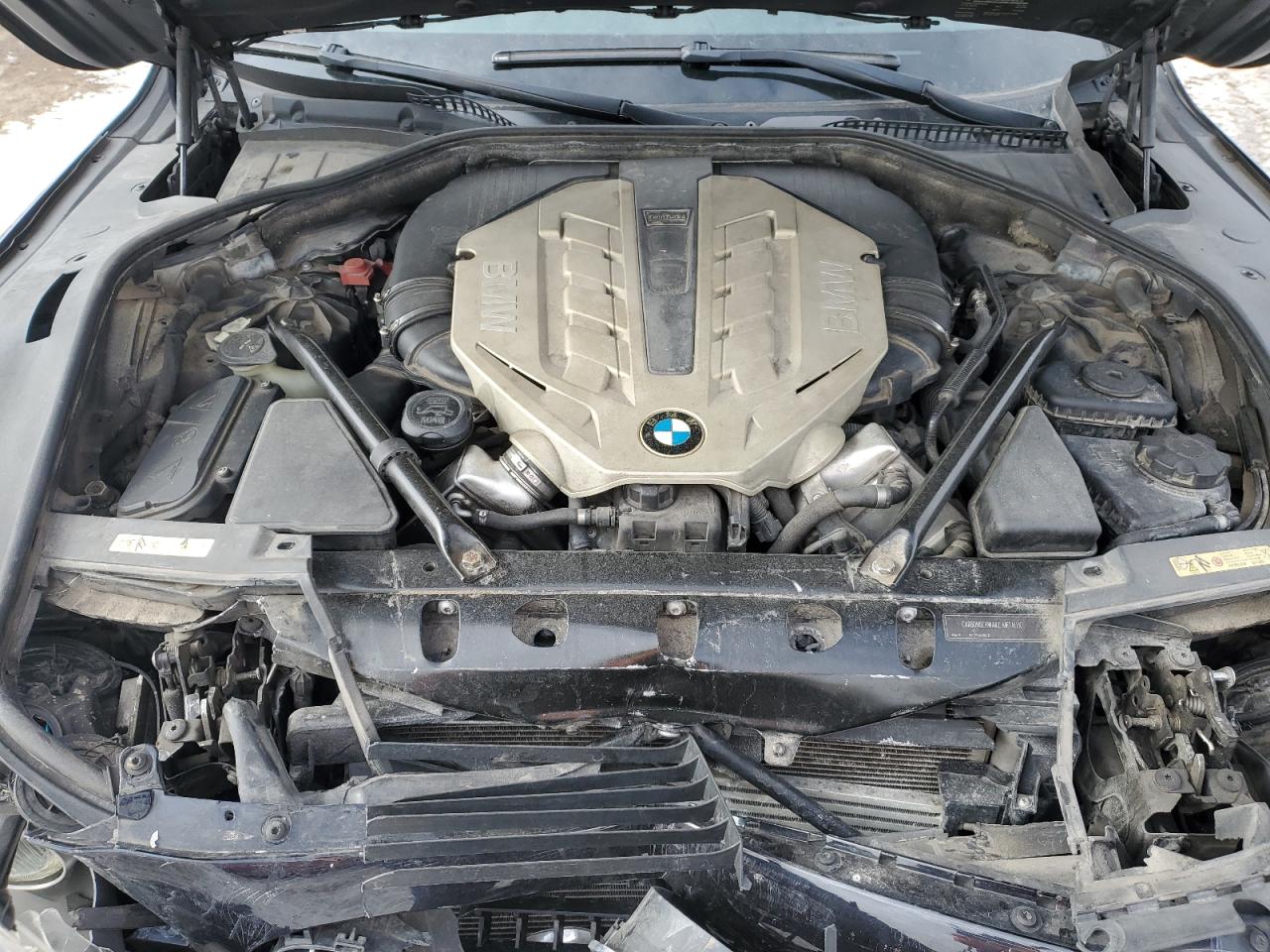2010 BMW 7er VIN WBAKC6C56ACL67878 Copart auction photo, front end damage thumbnail 11