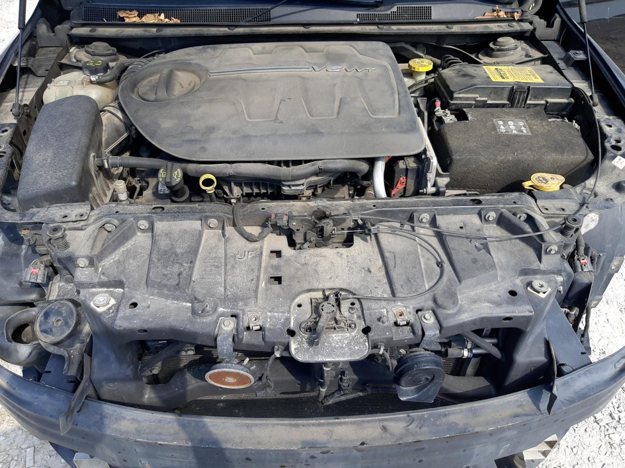 2015 Chrysler 200 VIN 1C3CCCCG4FN510303 Copart auction photo, all over damage thumbnail 11