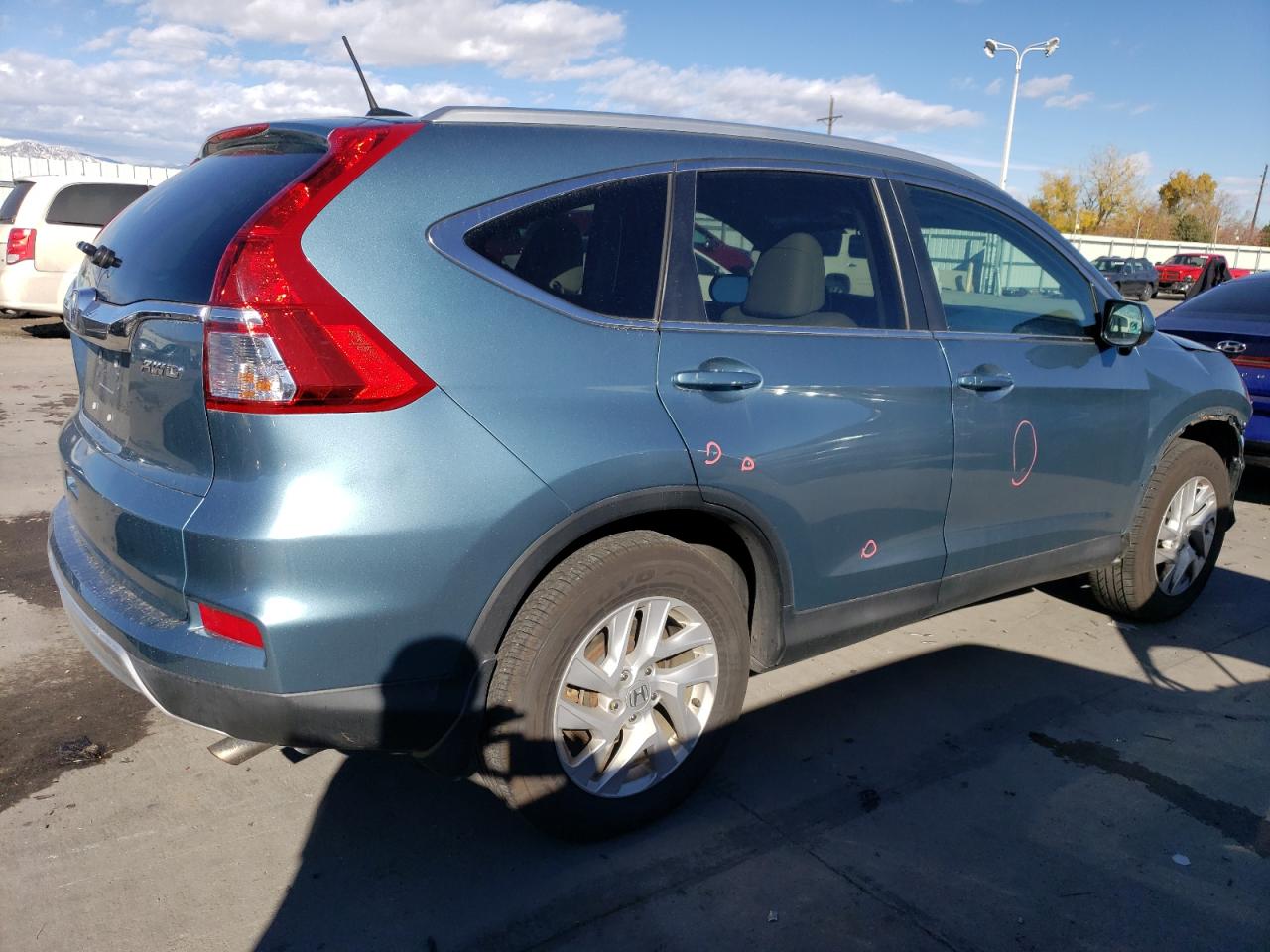 2016 Honda CR-V VIN 2HKRM4H77GH683770 Copart auction photo, front end / side damage thumbnail 3
