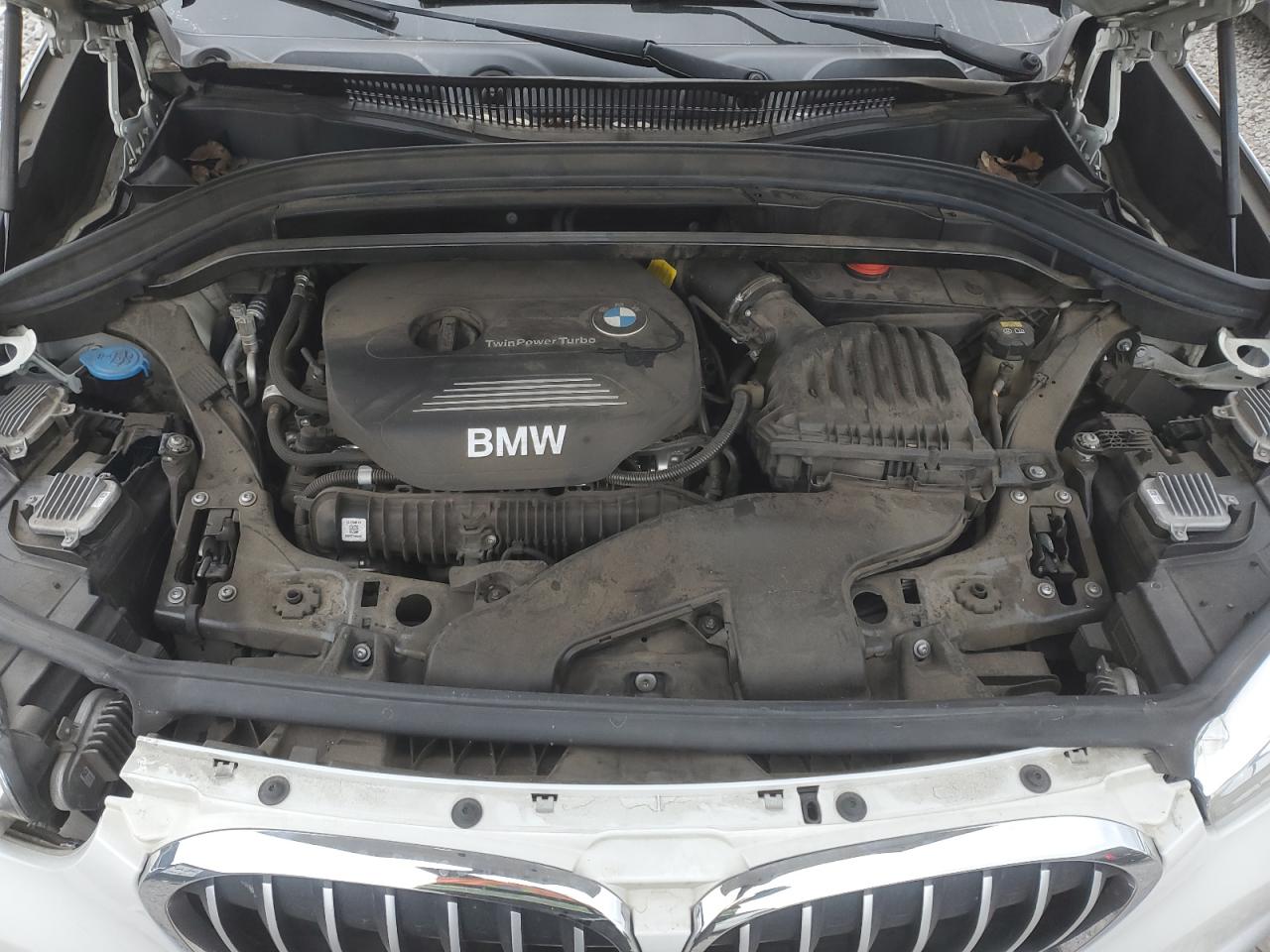 2019 BMW X1 VIN WBXHU7C57K3H44192 Copart auction photo, front end / side damage thumbnail 12