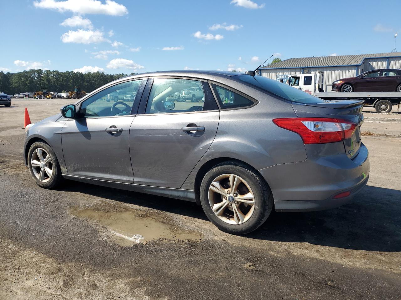 2012 Ford Focus VIN 1FAHP3F28CL462176 Copart auction photo, mechanical / minor dent/scratches damage thumbnail 2