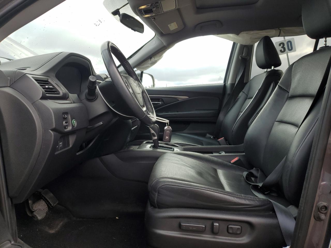2019 Honda Ridgeline VIN 5FPYK3F56KB027653 Copart auction photo, front end / minor dent/scratches damage thumbnail 7