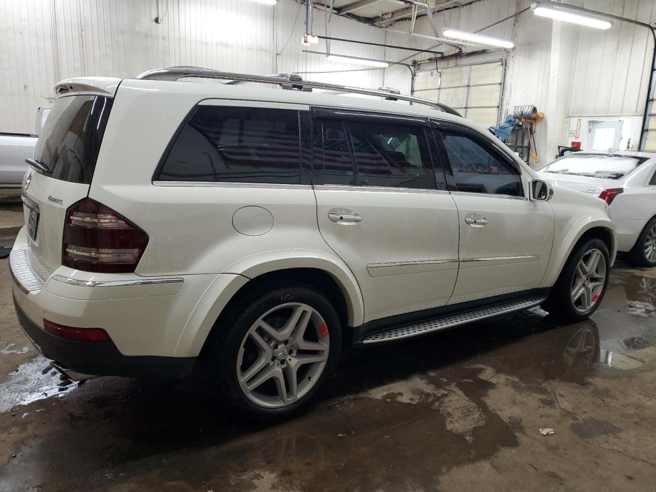 2008 Mercedes-Benz GL-klasse VIN 4JGBF86E68A320479 Copart auction photo, water/flood damage thumbnail 3
