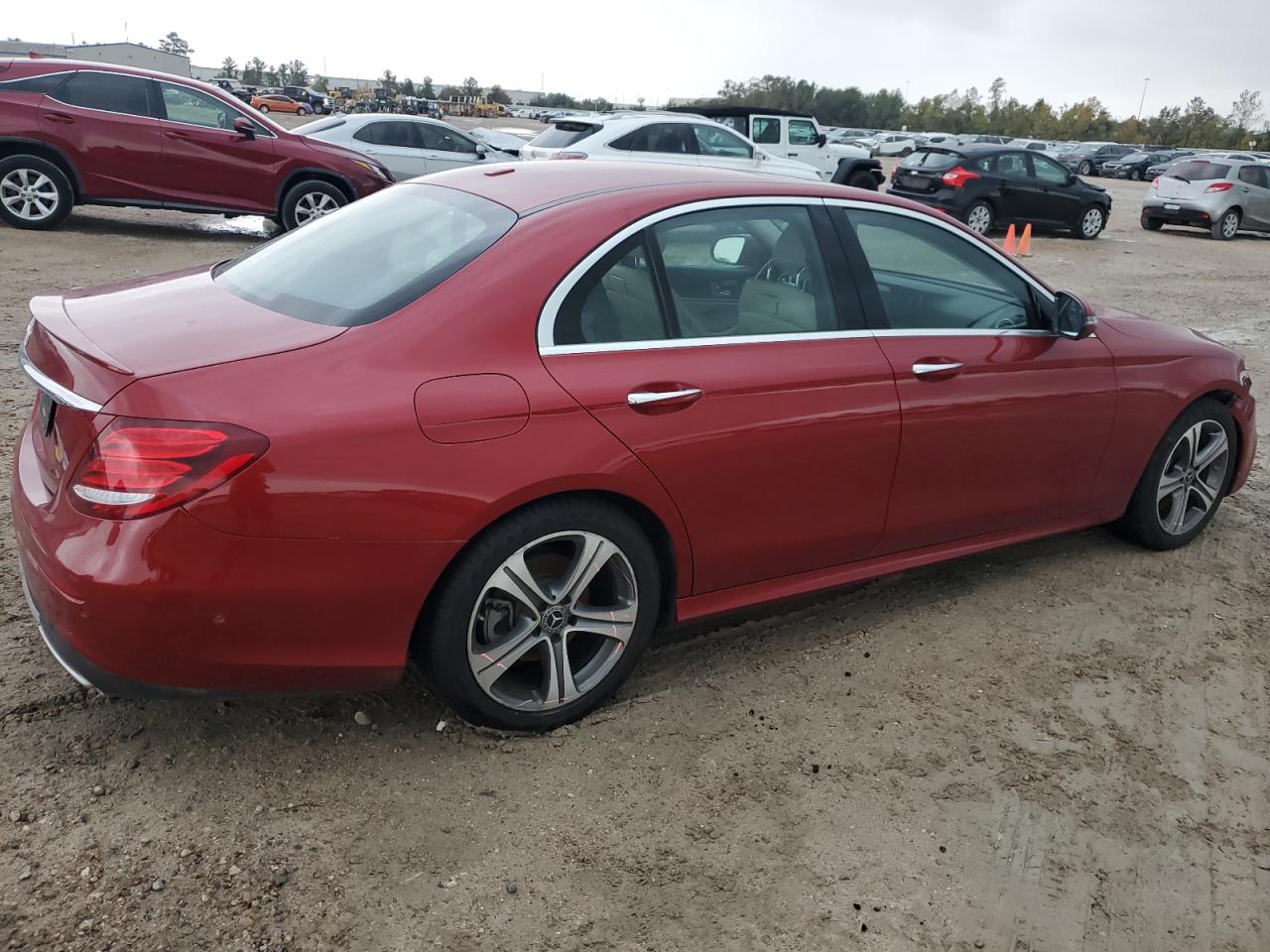 2019 Mercedes-Benz E-klasse VIN WDDZF4JB1KA622168 Copart auction photo, front end / undercarriage damage thumbnail 3