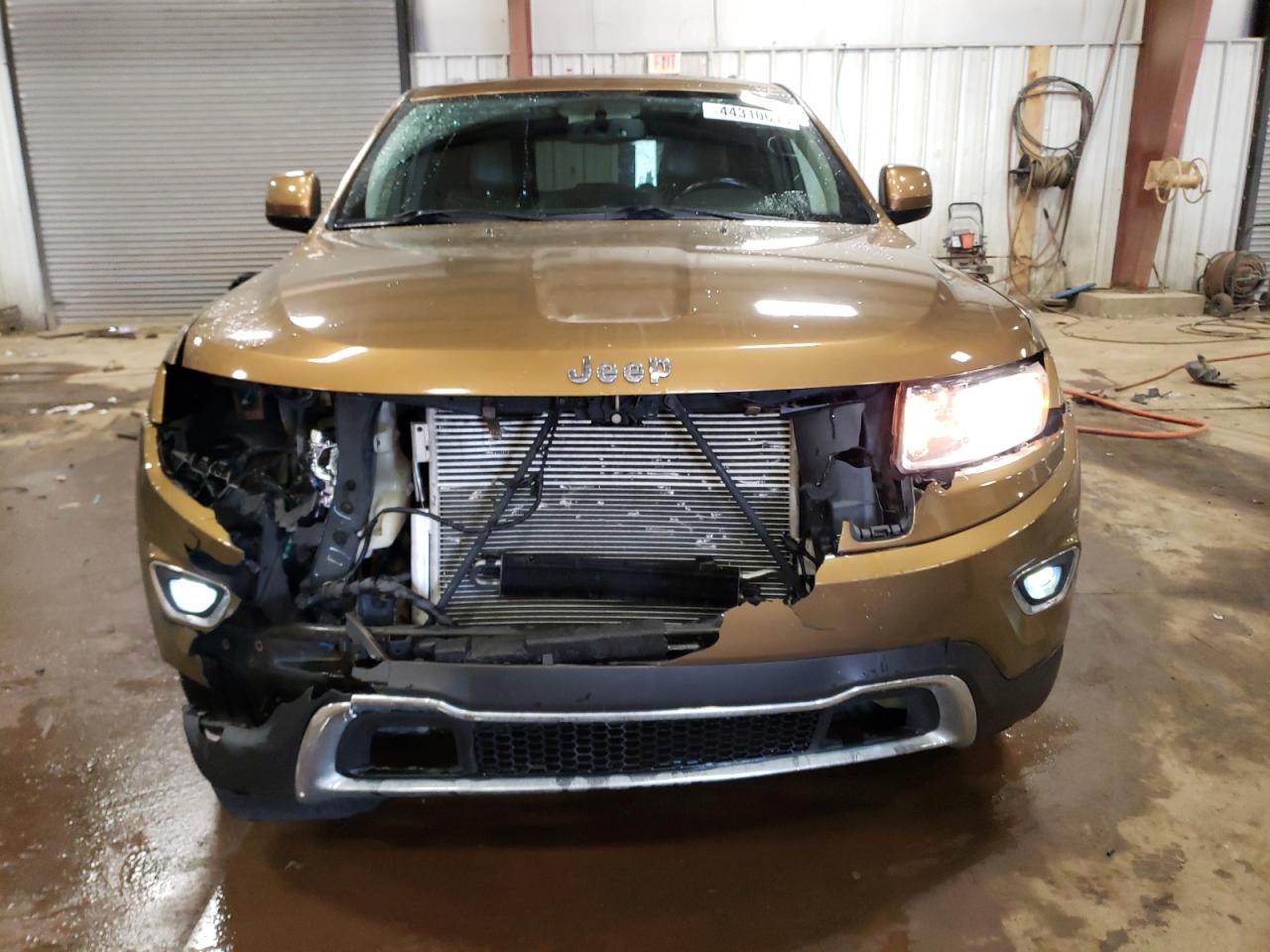 2011 Jeep Grand Cherokee VIN 1J4RR4GG2BC675304 Copart auction photo, front end damage thumbnail 5