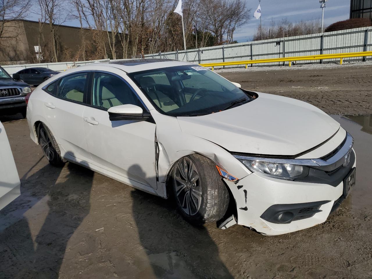 2016 Honda Civic VIN 19XFC1F32GE038971 Copart auction photo, front end damage thumbnail 4