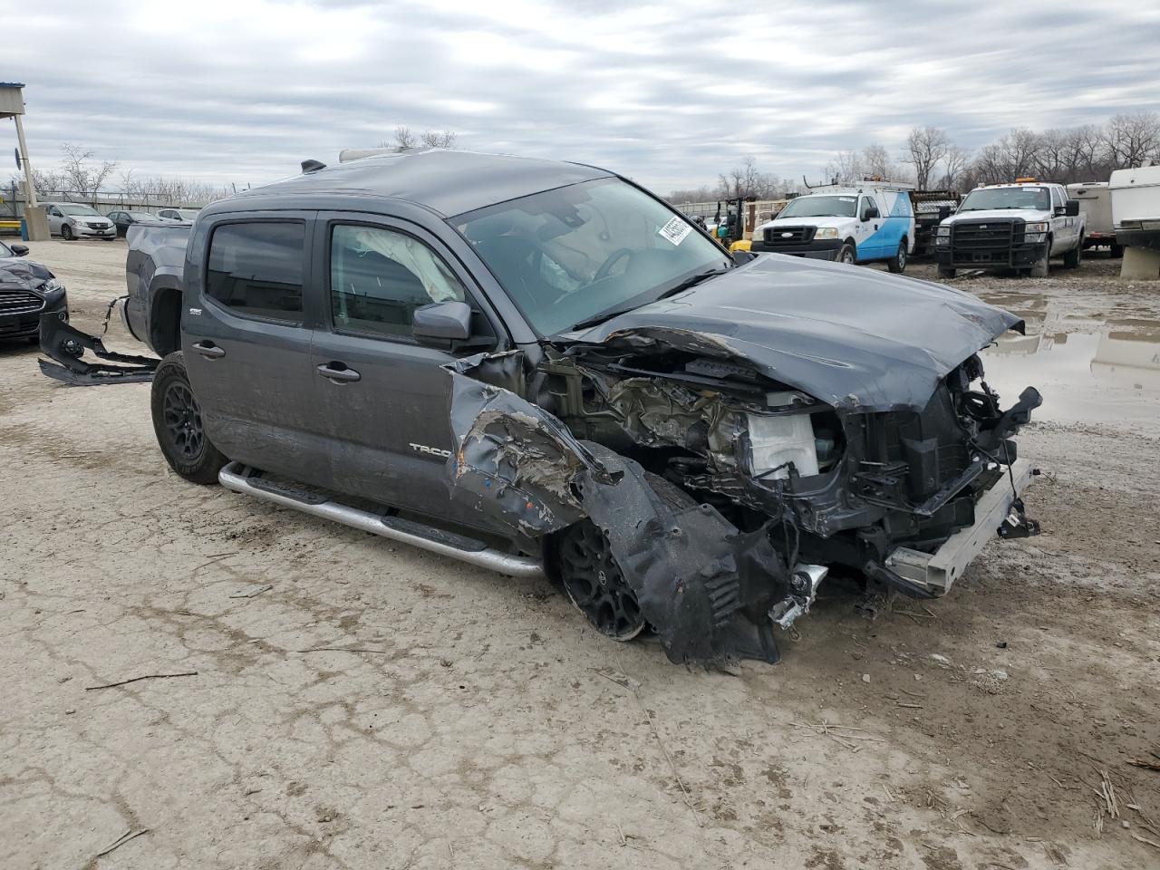 2022 Toyota Tacoma VIN 3TMCZ5AN1NM453185 Copart auction photo, all over / frame damage damage thumbnail 4
