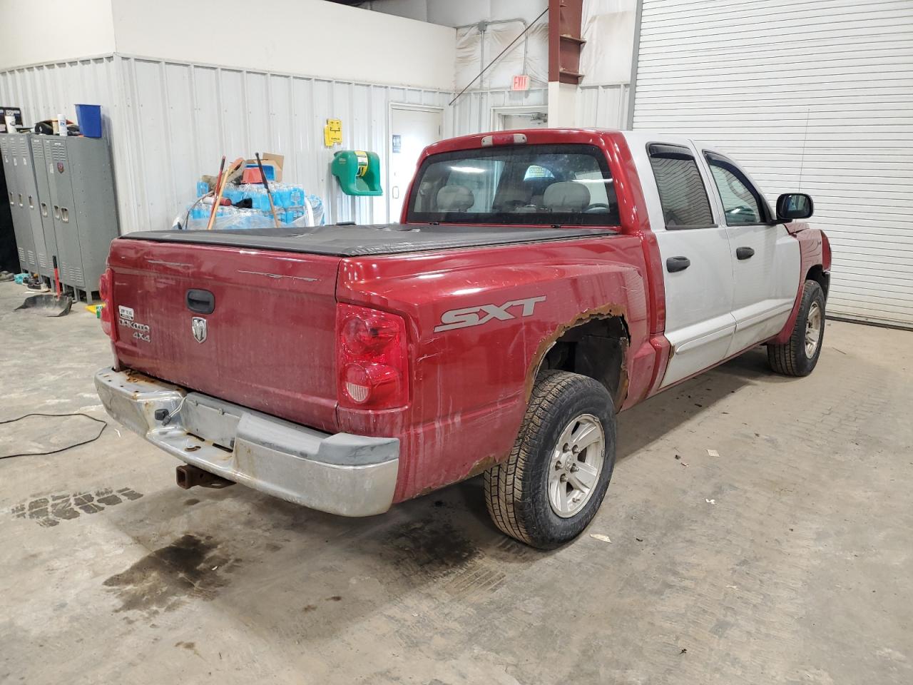 2008 Dodge Dakota VIN 1D7HW38K38S543504 Copart auction photo, front end / side damage thumbnail 3